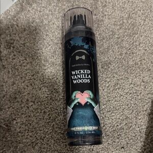 Bath & Body Works Wicked Vanilla Woods Fragrance Mist - Black and Blue